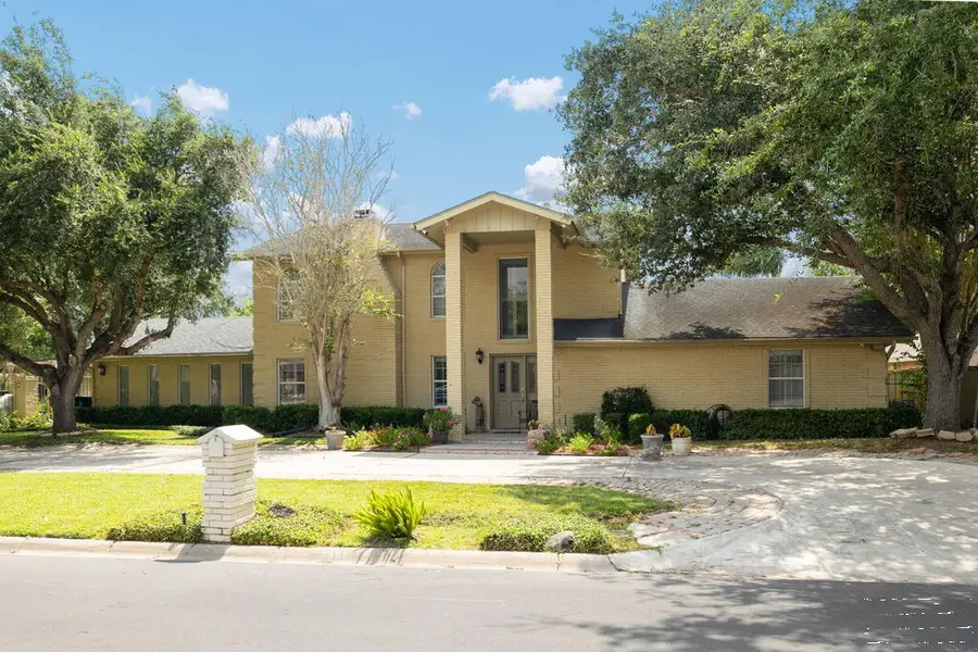 2502 Emerald Lake Dr., Harlingen, TX 78550 - #2