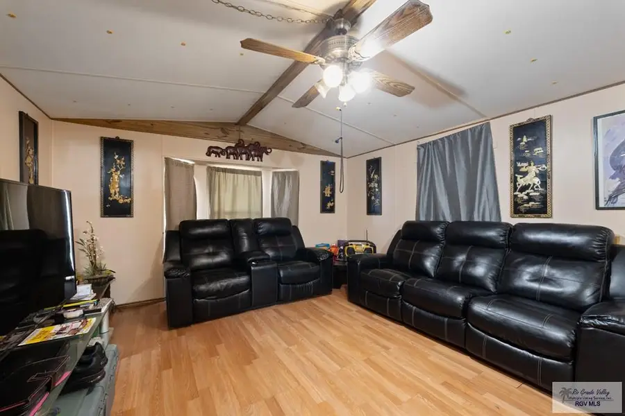 19 N Texoma St., Los Fresnos, TX 78566 - #2
