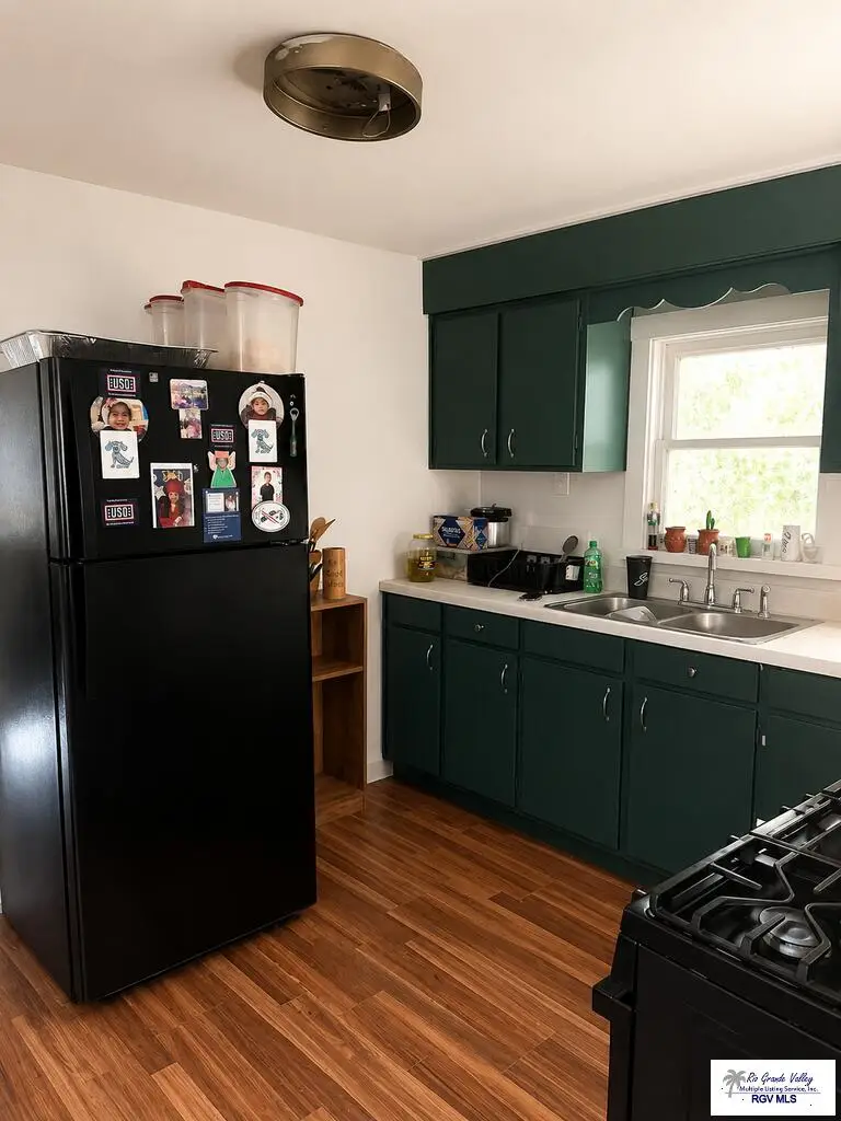 1017 W Jefferson Ave, Harlingen, TX 78550 - #3