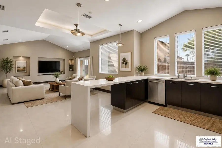 1090 Ceiba Cir., Brownsville, TX 78521 - #3