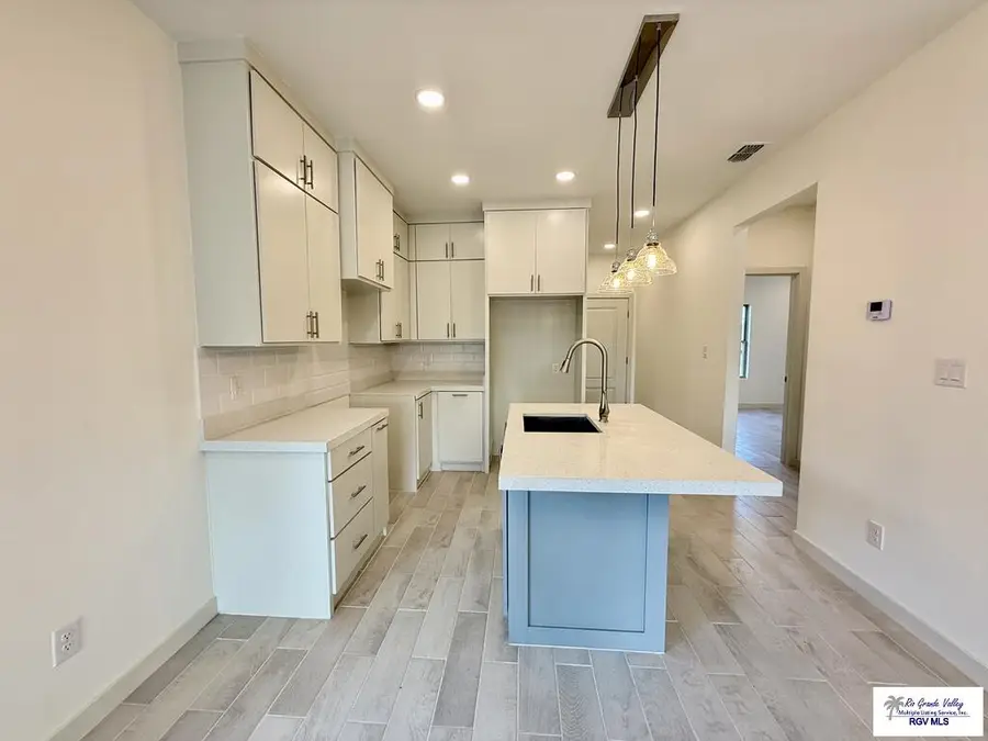 2457 Calle Moreno, Brownsville, TX 78521 - #3