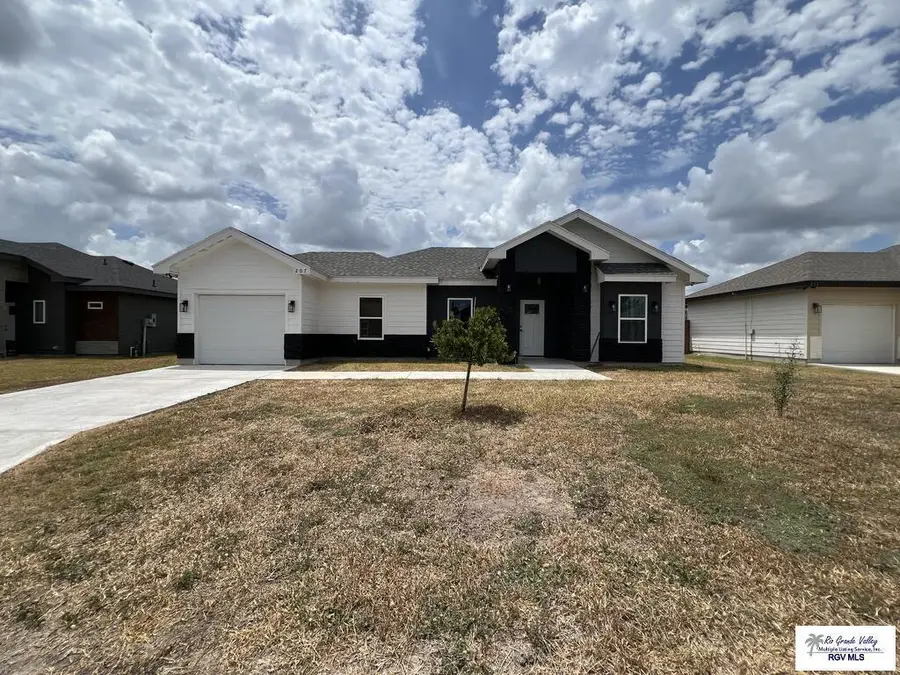 207 N Drift St, La Feria, TX 78559 - #2