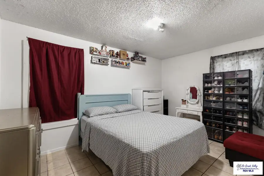 817 E Madison Ave, Harlingen, TX 78550 - #2