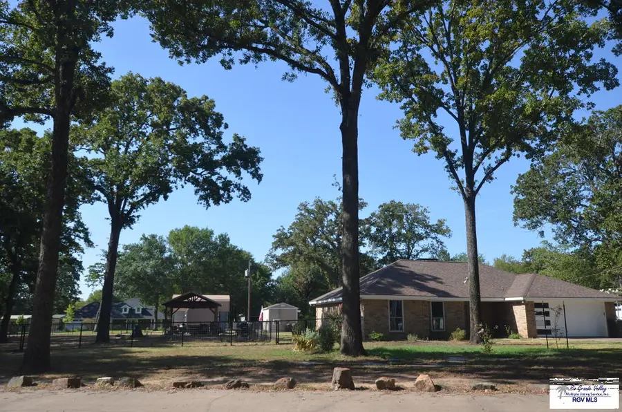 109 Brentwood Estate Dr, Trinidad, TX 75163 - #2