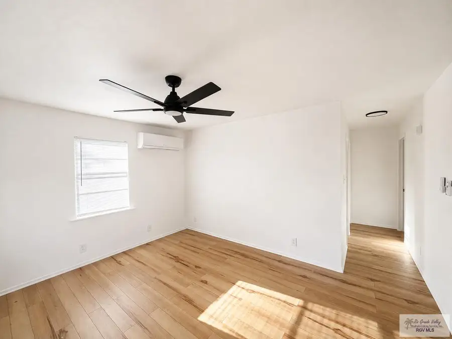 1909 Rosedal Dr., Brownsville, TX 78521 - #3