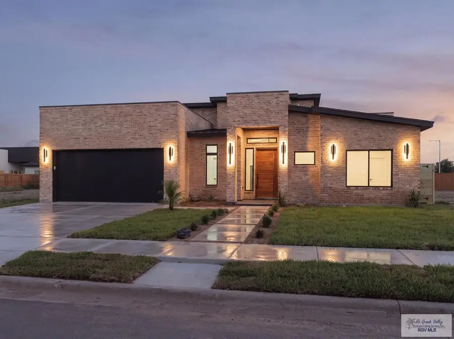 6110 West Palm St, Brownsville, TX 78526 - #2