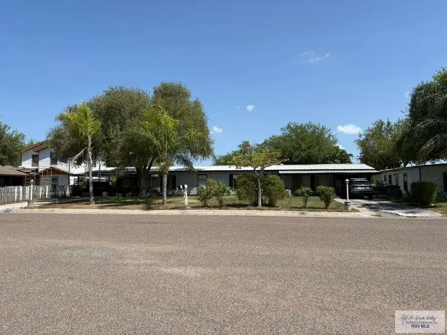 213-215 Mcgregor Ave., Harlingen, TX 78550 - #2