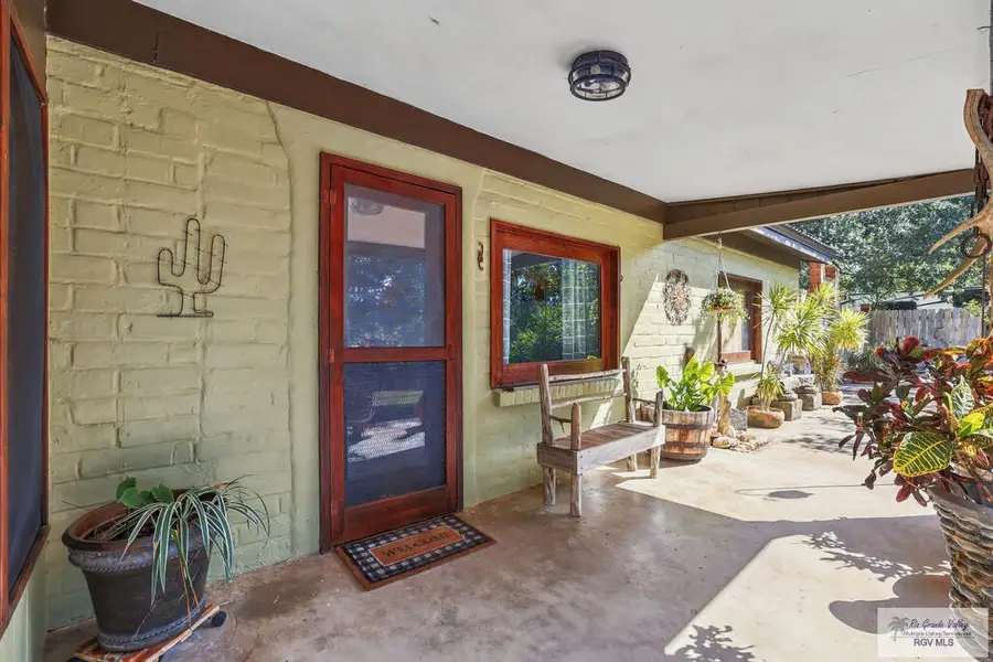 6 Aguila Dr., Los Fresnos, TX 78566 - #3