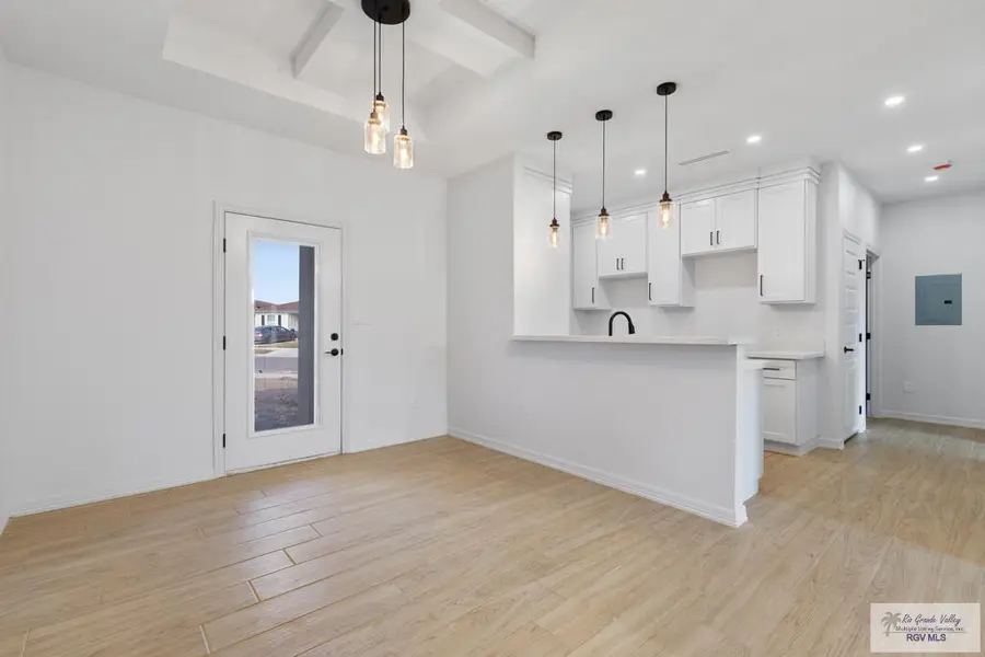 1061 Oro Blanco Ave, Brownsville, TX 78521 - #2