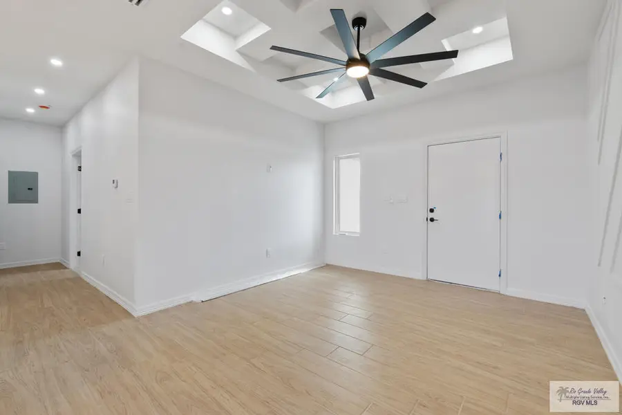 1061 Oro Blanco Ave, Brownsville, TX 78521 - #3