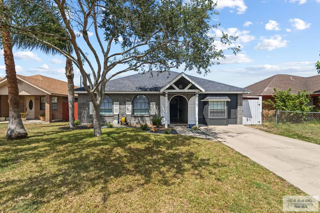 309 E 10th St., Los Fresnos, TX 78566 - #1