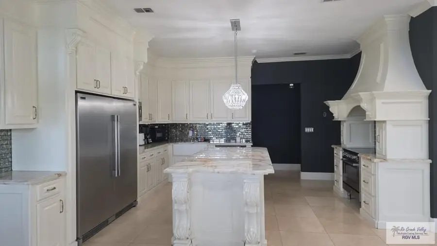1210 Hacienda Del Sol, Weslaco, TX 78596 - #2