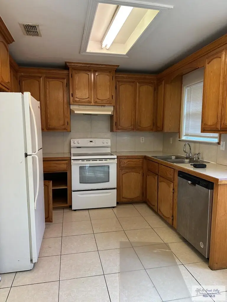 1823 Tierra Dulce Dr., Edinburg, TX 78539 - #3