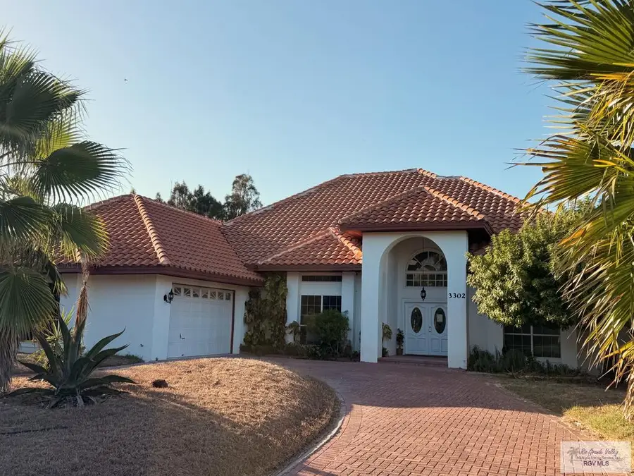 3302 E Cobblestone Cir., Harlingen, TX 78550 - #2