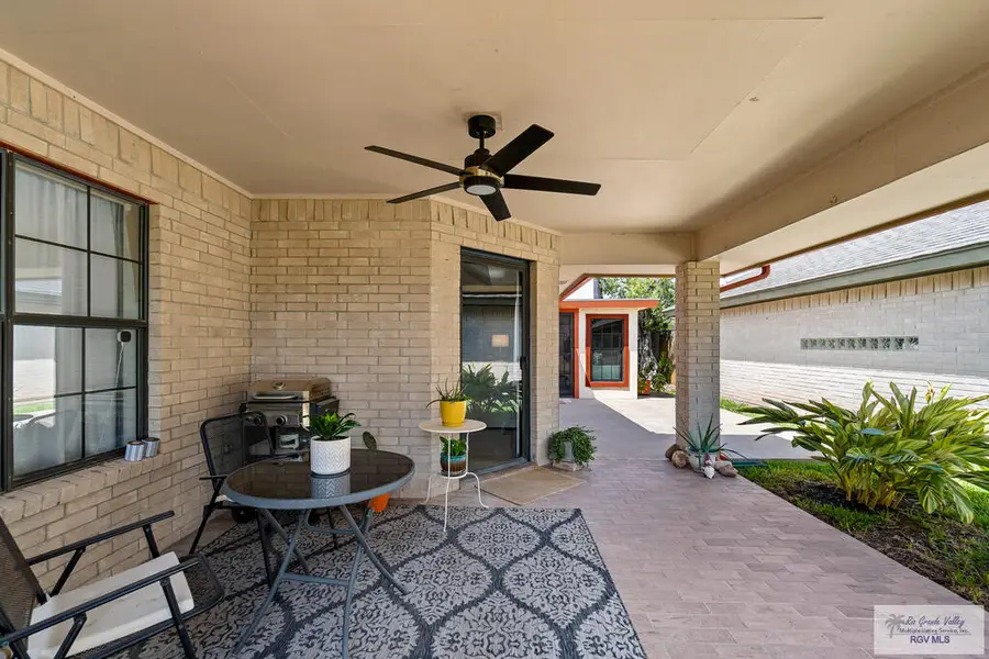 114 Willow Cir, Harlingen, TX 78552 - #3