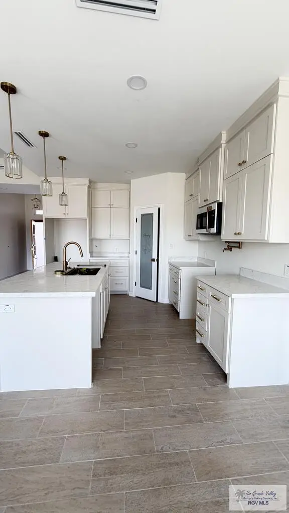 4512 Loira River, Brownsville, TX 78520 - #2