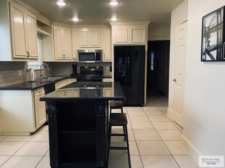 202 W Pierce Ave., Harlingen, TX 78550 - #3