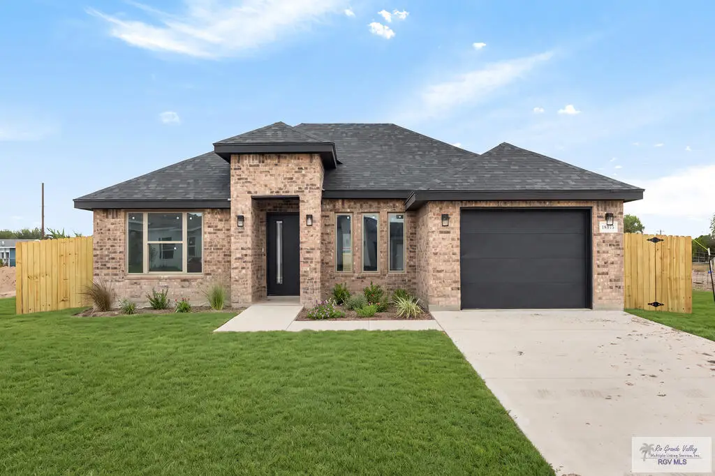 18075 Spruce St, Combes, TX 78536 - #1