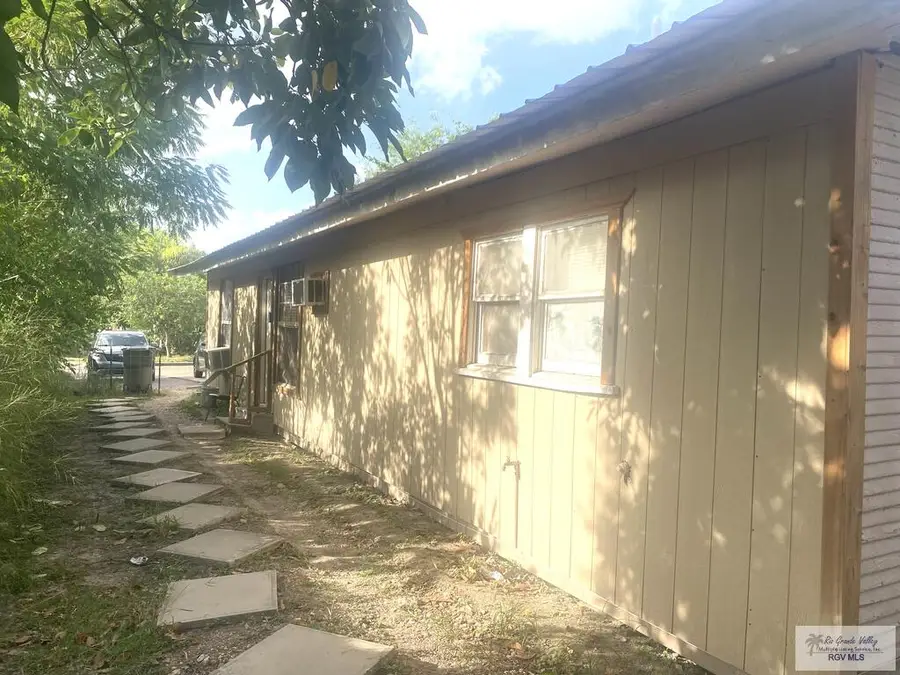 1110 E Madison Ave, Harlingen, TX 78550 - #2
