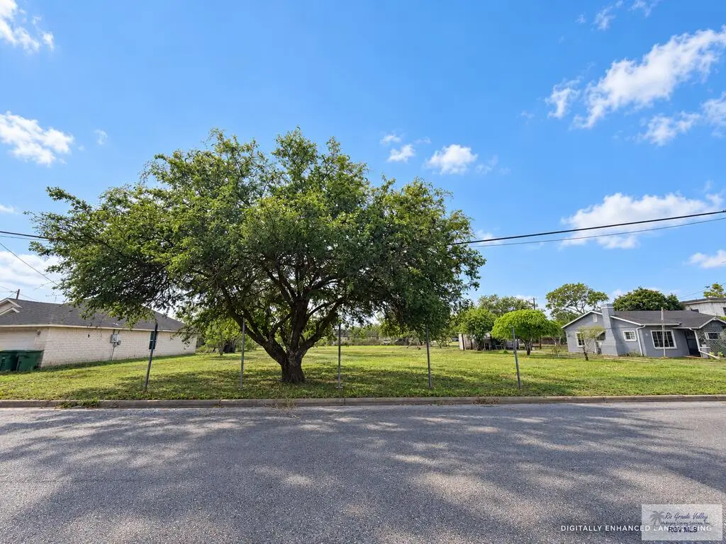 1485 Acacia Lake Dr., Brownsville, TX 78521 - #1