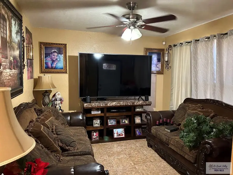 3453 Nottingham Dr., Brownsville, TX 78526 - #2