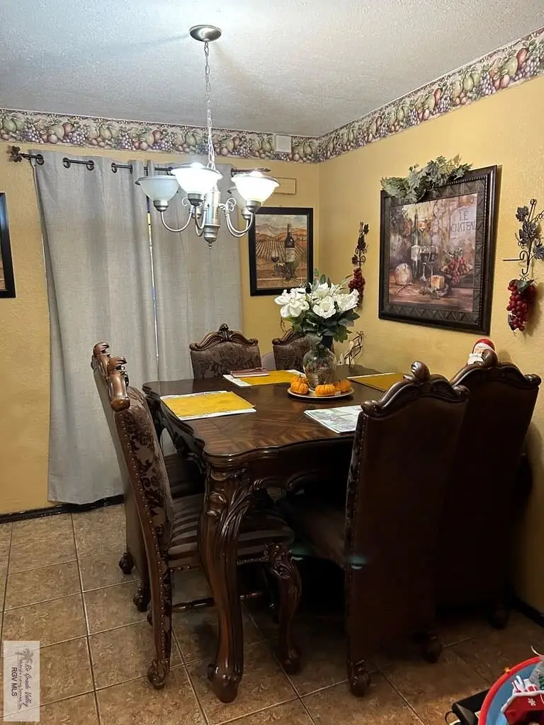 3453 Nottingham Dr., Brownsville, TX 78526 - #3