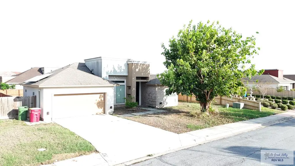 5482 Barbwire Ln., Brownsville, TX 78526 - #1