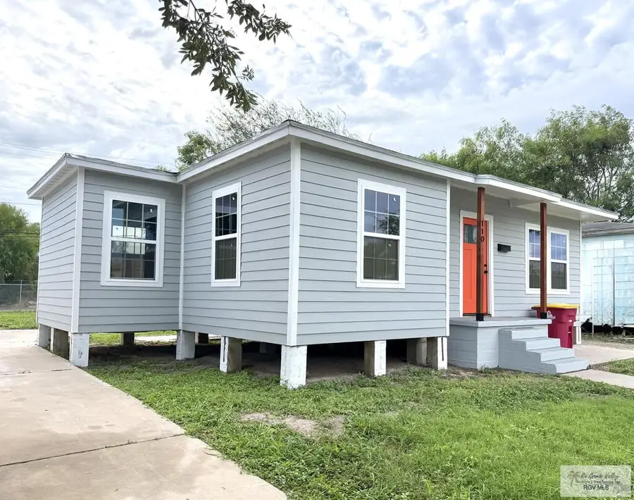 110 King St, Brownsville, TX 78520 - #3