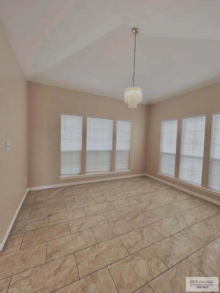 24 Michoacan Ct, Brownsville, TX 78526 - #3