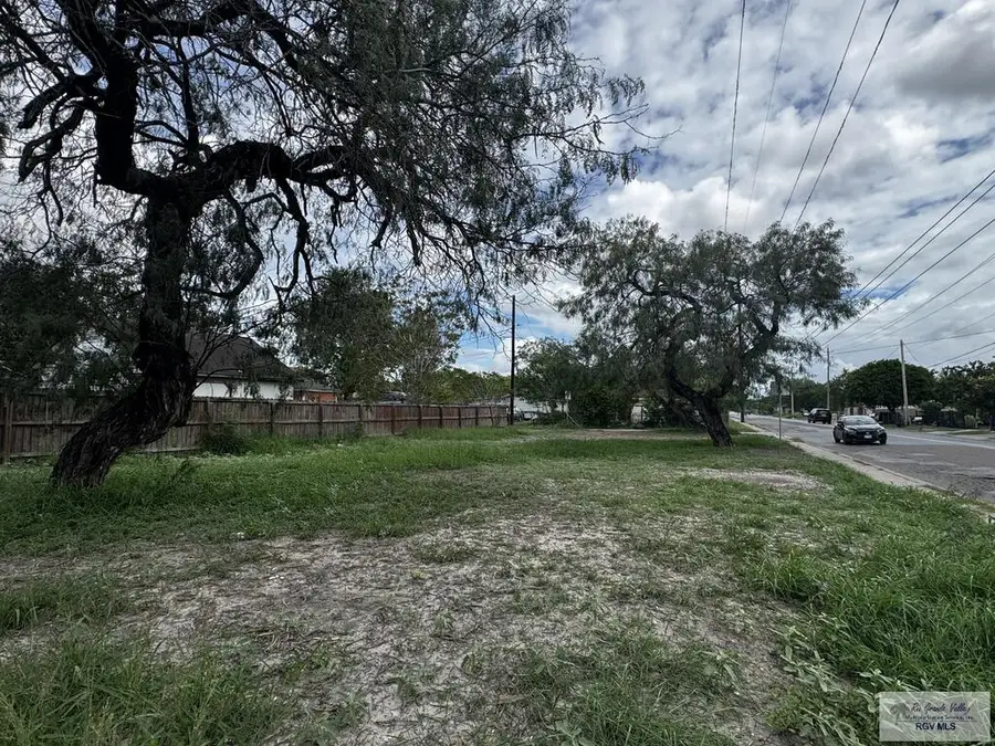 00 E 30th St. #19, Brownsville, TX 78521 - #3