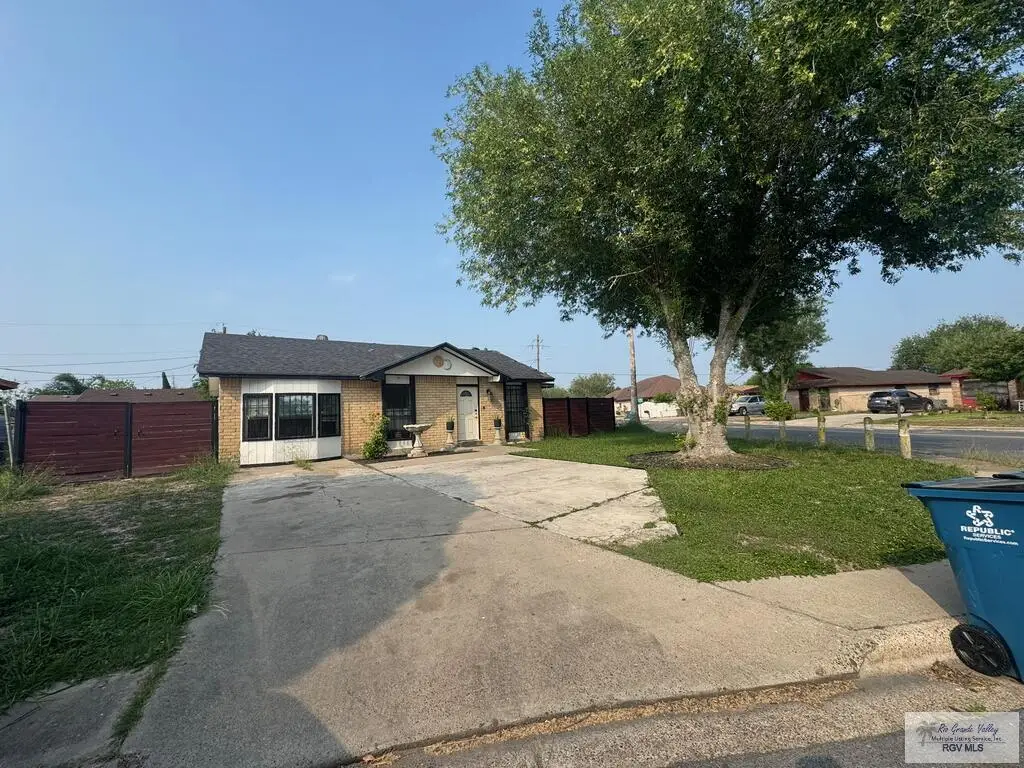 1504 Apollo Ave., Brownsville, TX 78521 - #1