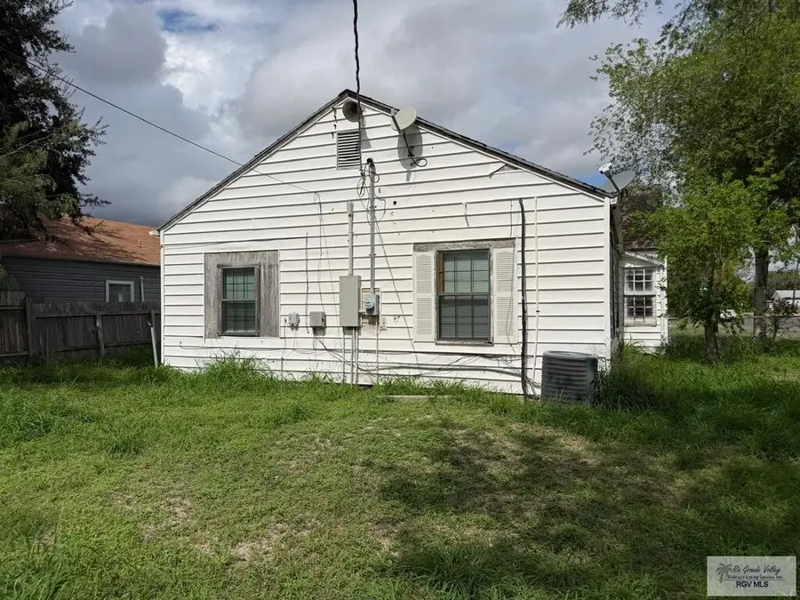 1122 E Jackson St., Harlingen, TX 78550 - #3
