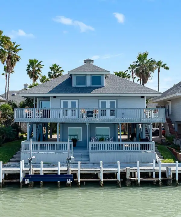 1028&9 W Scallop #1028&9, Port Isabel, TX 78578