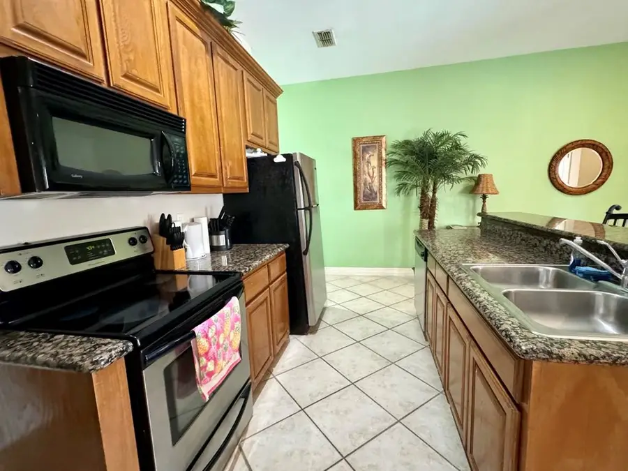 103 E Gardenia St. #5, South Padre Island, TX 78597 - Image #2