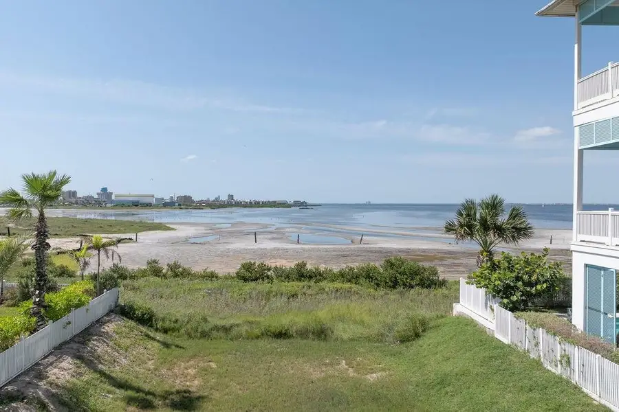 401 Shore Dr., South Padre Island, TX 78597 - Image #2