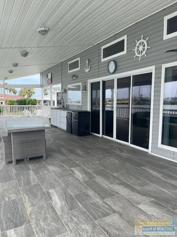 155 E Bonnet Circle, Port Isabel, TX 78578 - Image #2