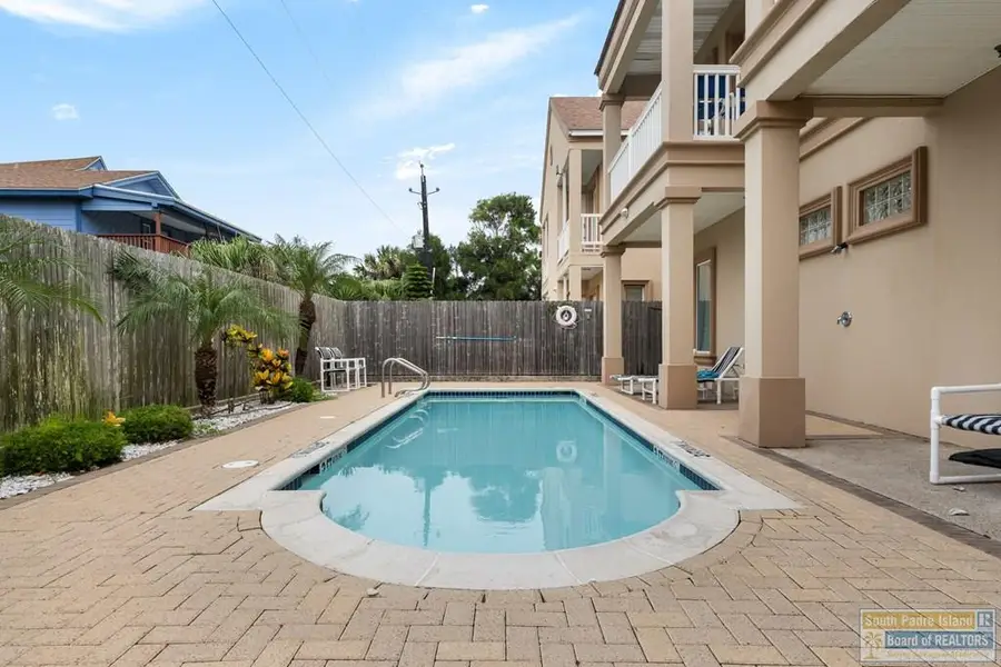 123 E Saturn Lane #D-4, South Padre Island, TX 78597 - Image #2