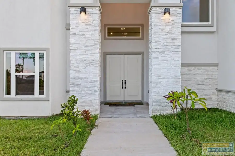 27 Whooping Crane Dr., Laguna Vista, TX 78578 - Image #2