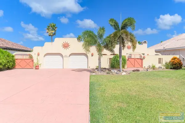 422 Beach Blvd, Laguna Vista, TX 78578