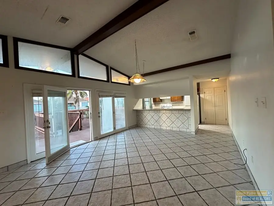 211 W Hibiscus St., South Padre Island, TX 78597 - Image #2