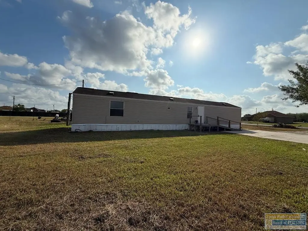 32962 Blue Jay Cir., Los Fresnos, TX 78566 - Image #1