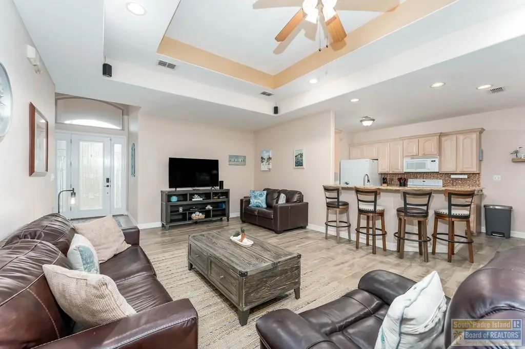 18 Cypress Point, Laguna Vista, TX 78578 - Image #1