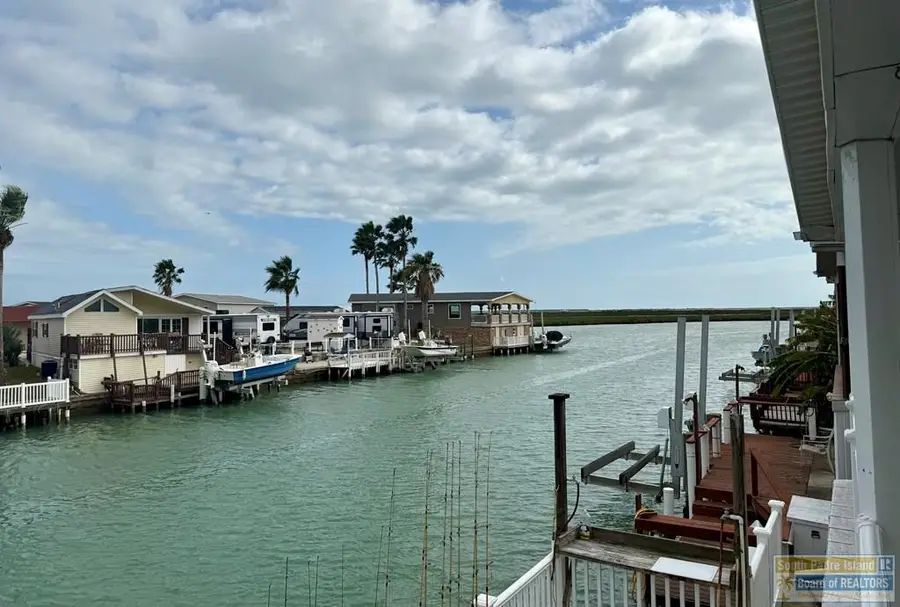 680 E Clam Circle, Port Isabel, TX 78578 - Image #3