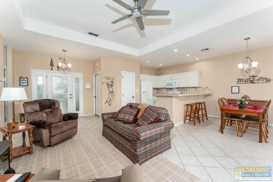 14 Golf House Rd., Laguna Vista, TX 78578 - Image #2