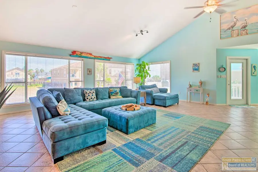 129 E Saturn Lane, South Padre Island, TX 78597 - Image #2