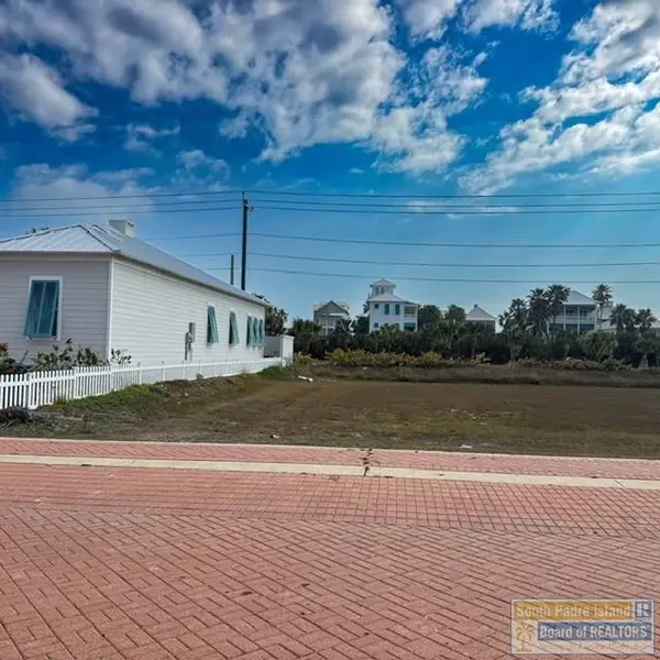 8210 Water St., South Padre Island, TX 78597