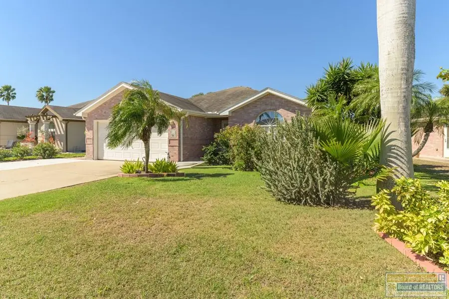 30 Lakewood Dr., Laguna Vista, TX 78578 - #3
