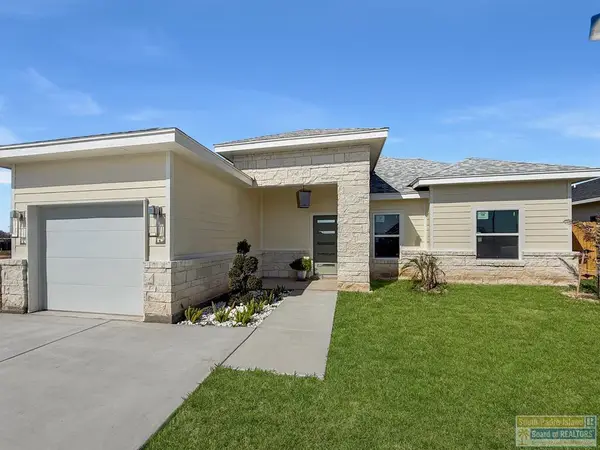 2622 Juan Castillo Ave., Port Isabel, TX 78578