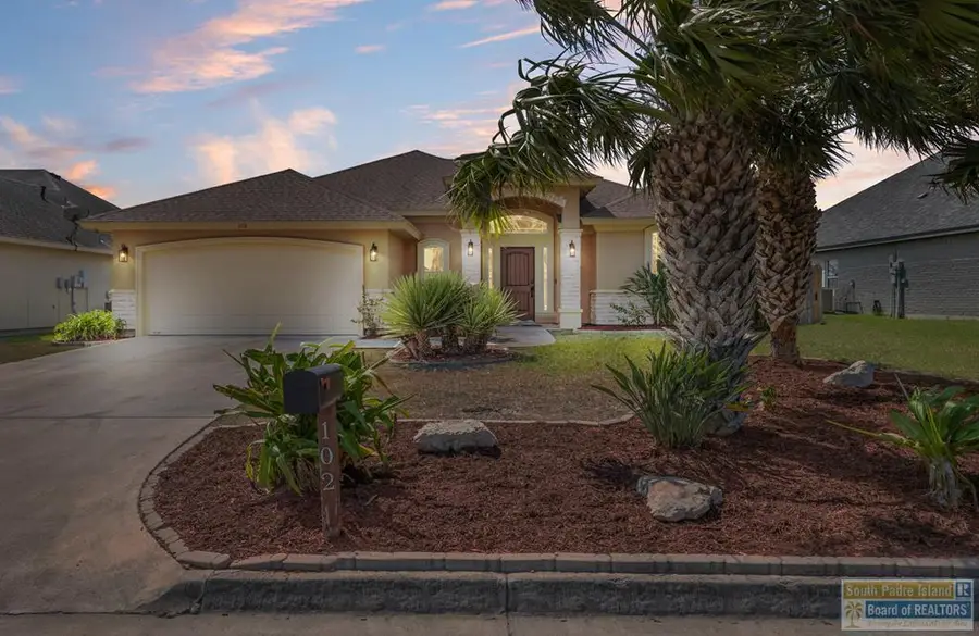 102 Golf House Rd., Laguna Vista, TX 78578 - #2