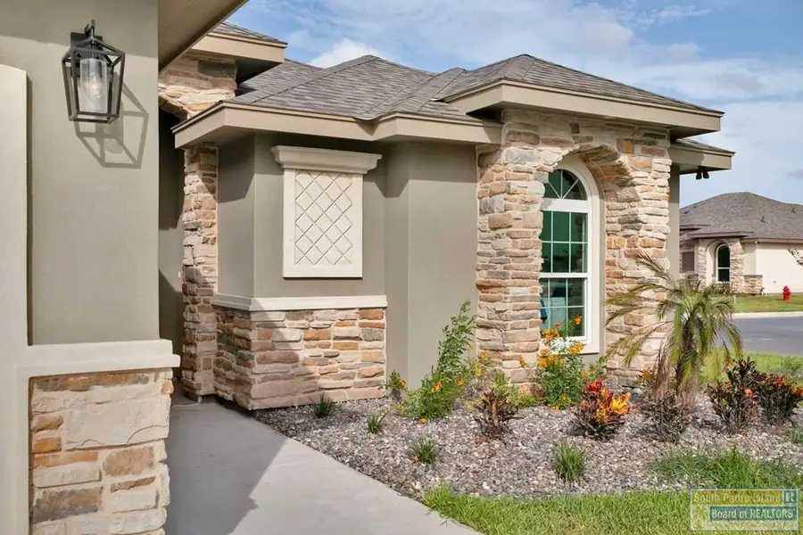 139 Torrey Pines Dr., Laguna Vista, TX 78578 - #3